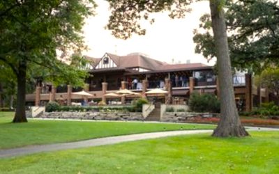 River Forest Country Clubโs Corporate Celebration โ A “Fire Truck for Christmas” Dueling Pianos Spectacle