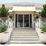 Apiary Spectacle: Corporate Cheers, Wings with Alabama White Sauce, and Dueling Pianos Magic The Apiary