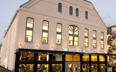 Monroe’s Renovated Splendor: “Even the locals couldn’t stop talking about how beautiful the space looked” at a Dueling Pianos Extravaganza!