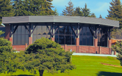 Wenatchee Golf & Country Club: A “Baby Got Back” Bash With Felix And Fingers Dueling Pianos