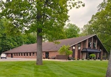 901 Park Ave in Winona Lake Presents a “Lovely Event” with Felix And Fingers Dueling Pianos