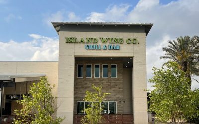 Island Wing Company – Tallahassee Dueling Pianos: When the Ball Dropped, Magic Unfolded!