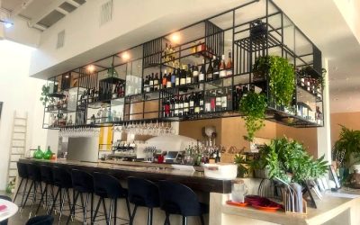 LA Puglia Shines with a Gorgeous Piano: Felix And Fingers Dueling Pianos Spark an Unforgettable Birthday Bash