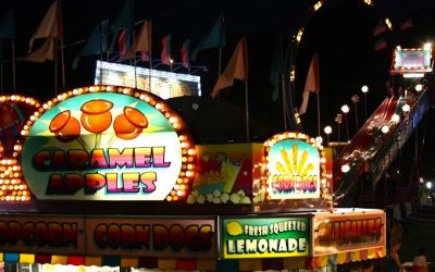 Winneshiek County Fair Lights Up Decorah with Dueling Pianos and “Bean Dip” Antics!