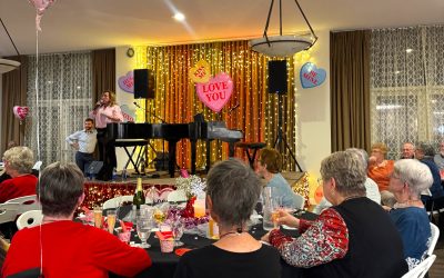 Royal Oaks Drive: Que Sera Sera and Timeless Tunes at Duarte’s Retirement Community