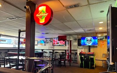 6 S Cascade St Shines Bright: When a Lady with Long Red Hair and Dueling Pianos Ignite Kennewick