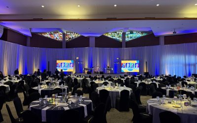 4525 Beechnut St Shines with Off the Wall Dueling Pianos Fun in Houston!