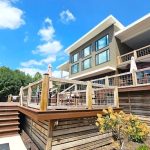 Everleigh Vineyards & Brewing Company: Super Charming Vibes and Dueling Pianos Delight! Everleigh Vineyards & Brewing Company