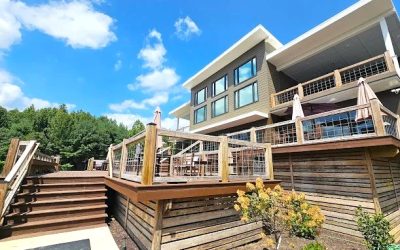 Everleigh Vineyards & Brewing Company: Super Charming Vibes and Dueling Pianos Delight!