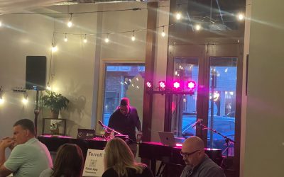Hometown Grounds Coffee Packed the House for a First-Time Coffee Shop Dueling Pianos Sing-Along