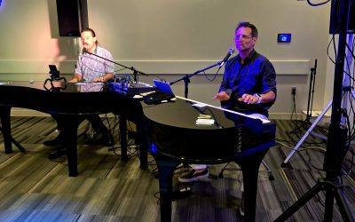 So Gouda, So Gouda: Dueling Pianos Bring Cheesy Sing-Alongs to Kentucky International Convention Center
