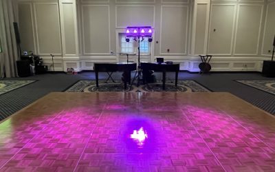 Marilyn Monroes, Marching Founders, and a Piano Man Finale at Williamsburg Lodge, Inn and Tavern