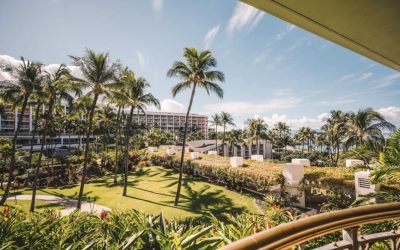 80s Movie Soundtracks, Stilt-Walker Popcorn, and Dueling Pianos Light Up Grand Wailea, A Waldorf Astoria Resort