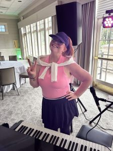 Alyson Massa performing with Felix And Fingers Dueling Pianos at Westwood Country Club in Rocky River, Ohio