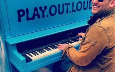 Laughs, Requests, and Saturday Night Sing-Alongs Light Up Avenue 912